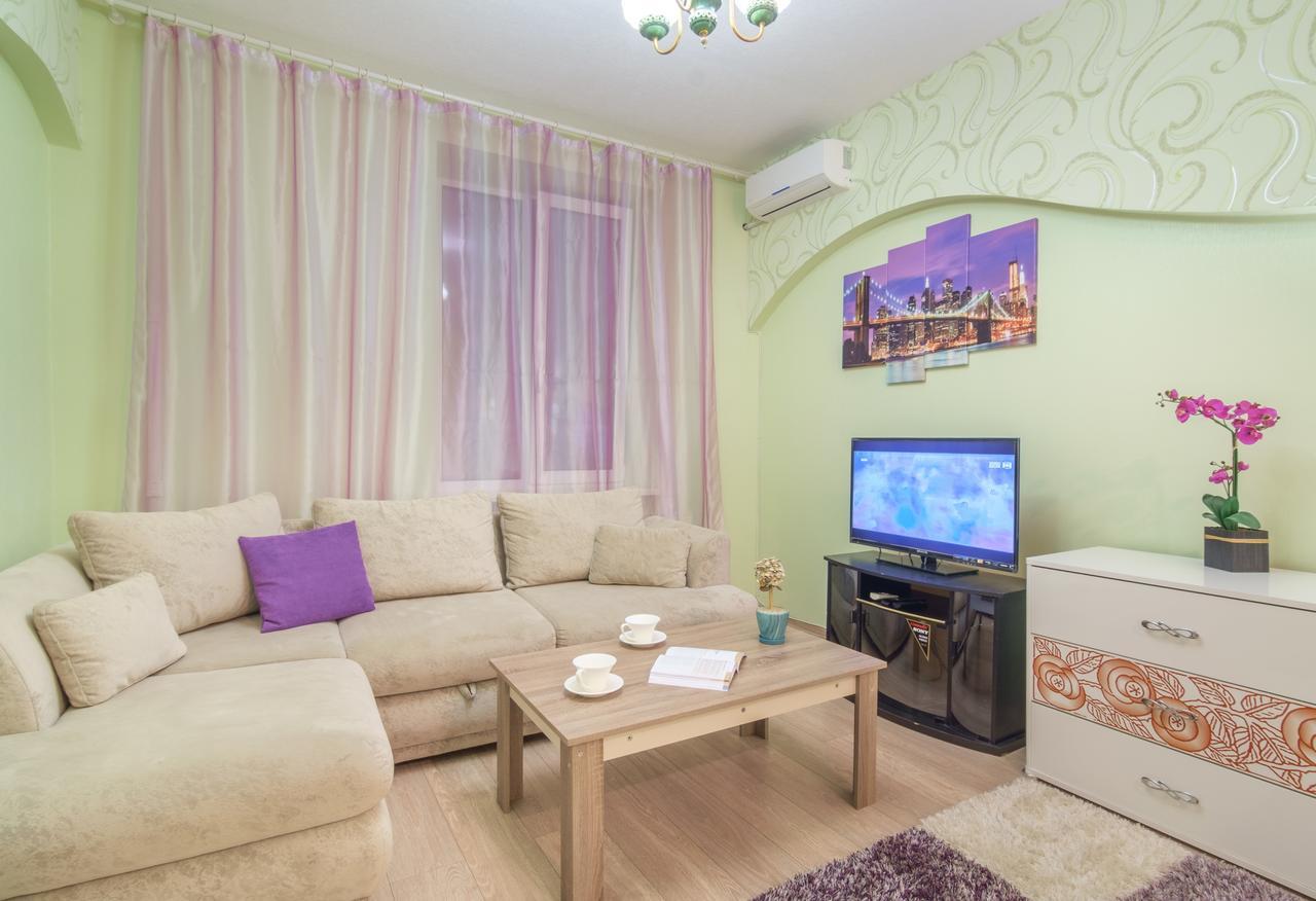 Panorama Apartamento Jarkov Exterior foto